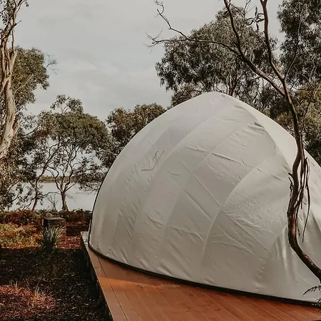 Numie I Cabin I Hot Tub I Views I Waterfront Coles Bay Exterior photo