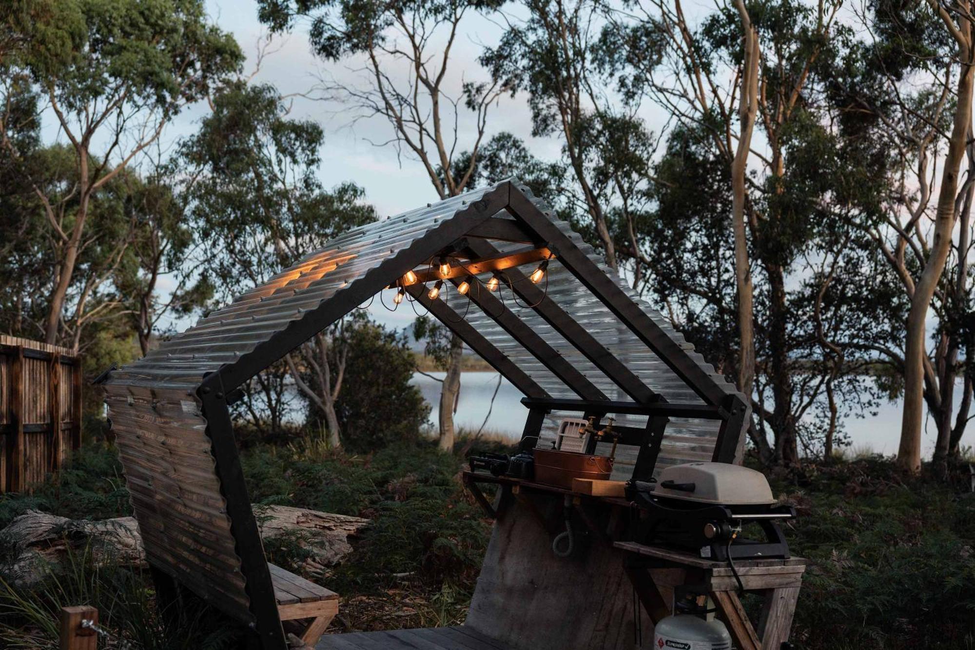 Numie I I Hot Tub I Views I Waterfront Holiday home