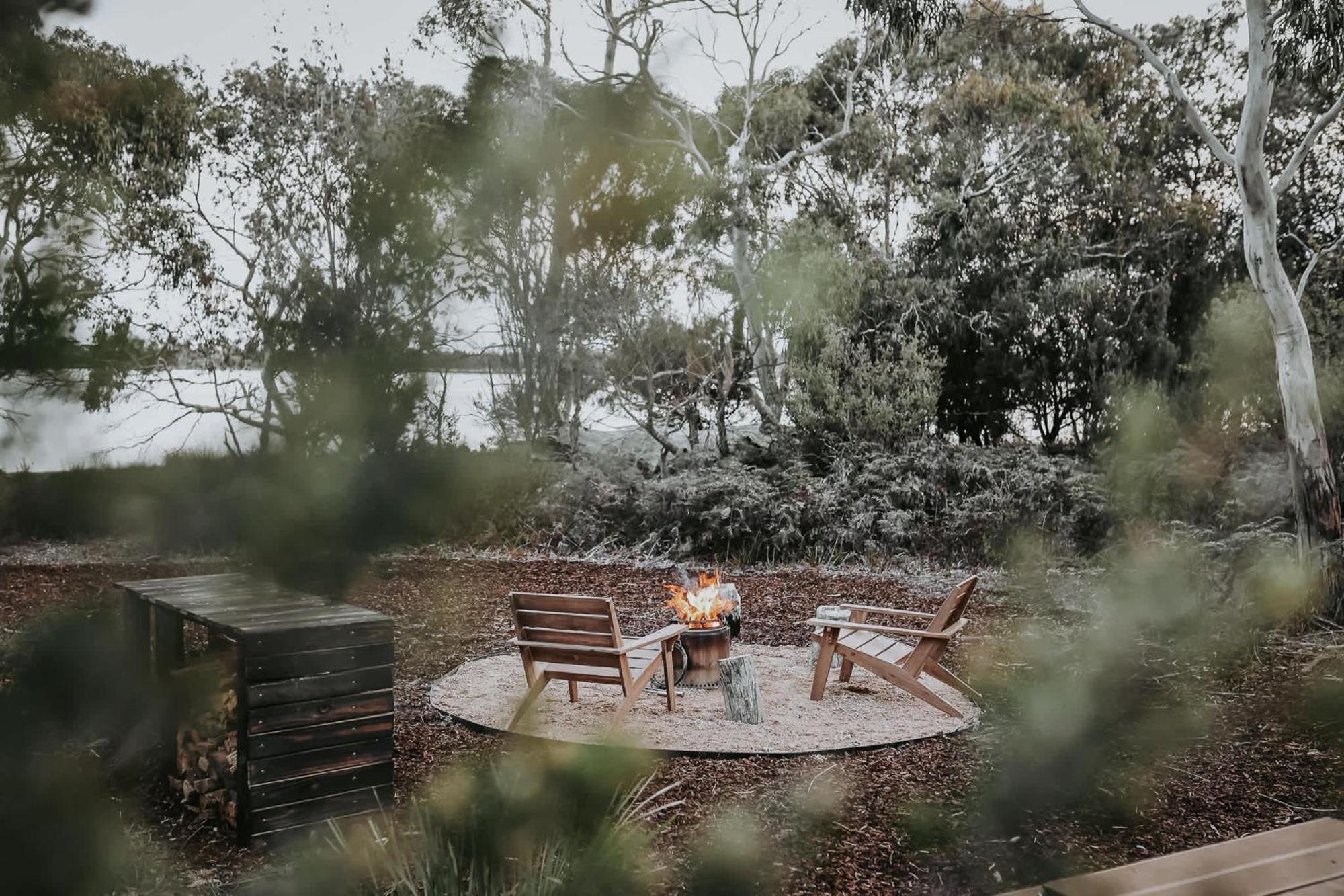 Holiday home Numie I I Hot Tub I Views I Waterfront Coles Bay